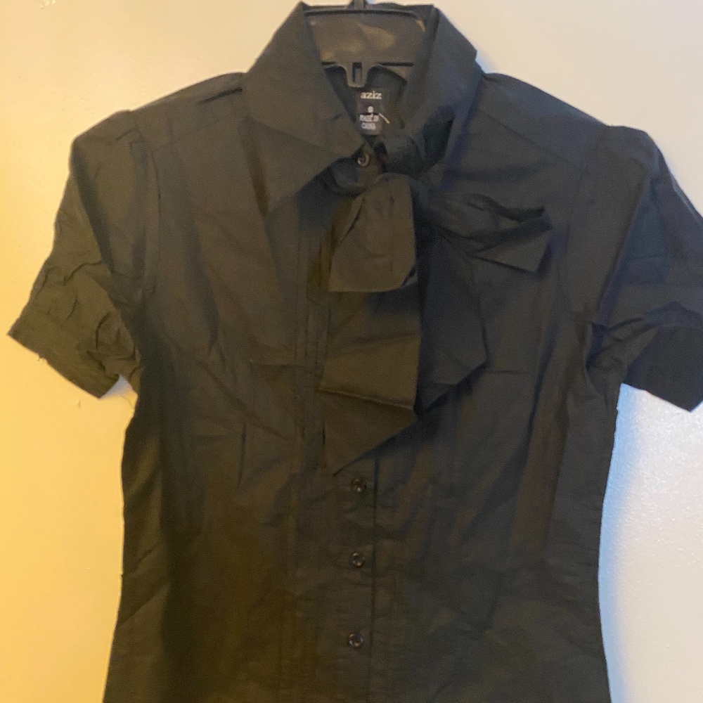 Aziz Button Down Top NWOT Black